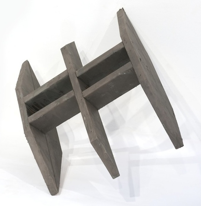 Tilt sculpture 